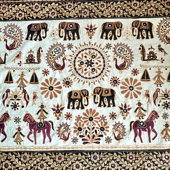 Vintage Indian Kantha Embroidered Tapestry – Elephants, Horses & Folk Motifs - Picture 7 of 14